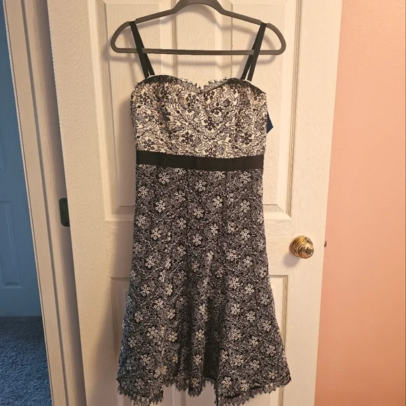 Nanette Lepore | Dresses | Vintage Nanette Lepore Black And White Floral  Lace Dress Removable Strap | Poshmark